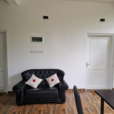 Villa Sole Канді Екстер'єр фото